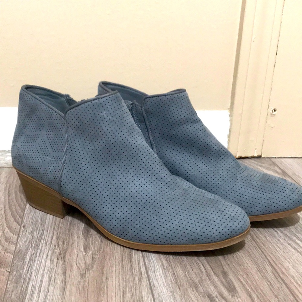 Suede patterned blue-grey booties